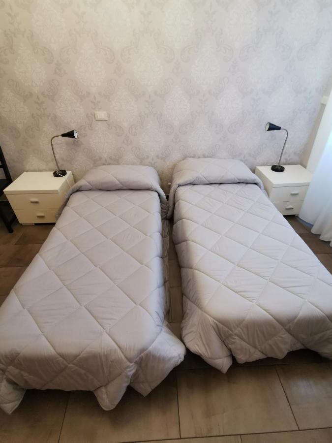Bed&Breakfast Piramide Rom Exterior foto